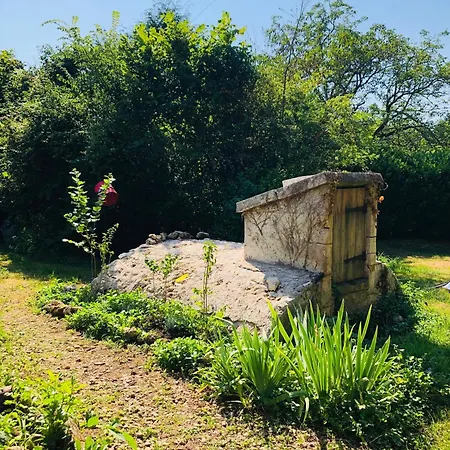 Le Mas Brantome Bed & Breakfast